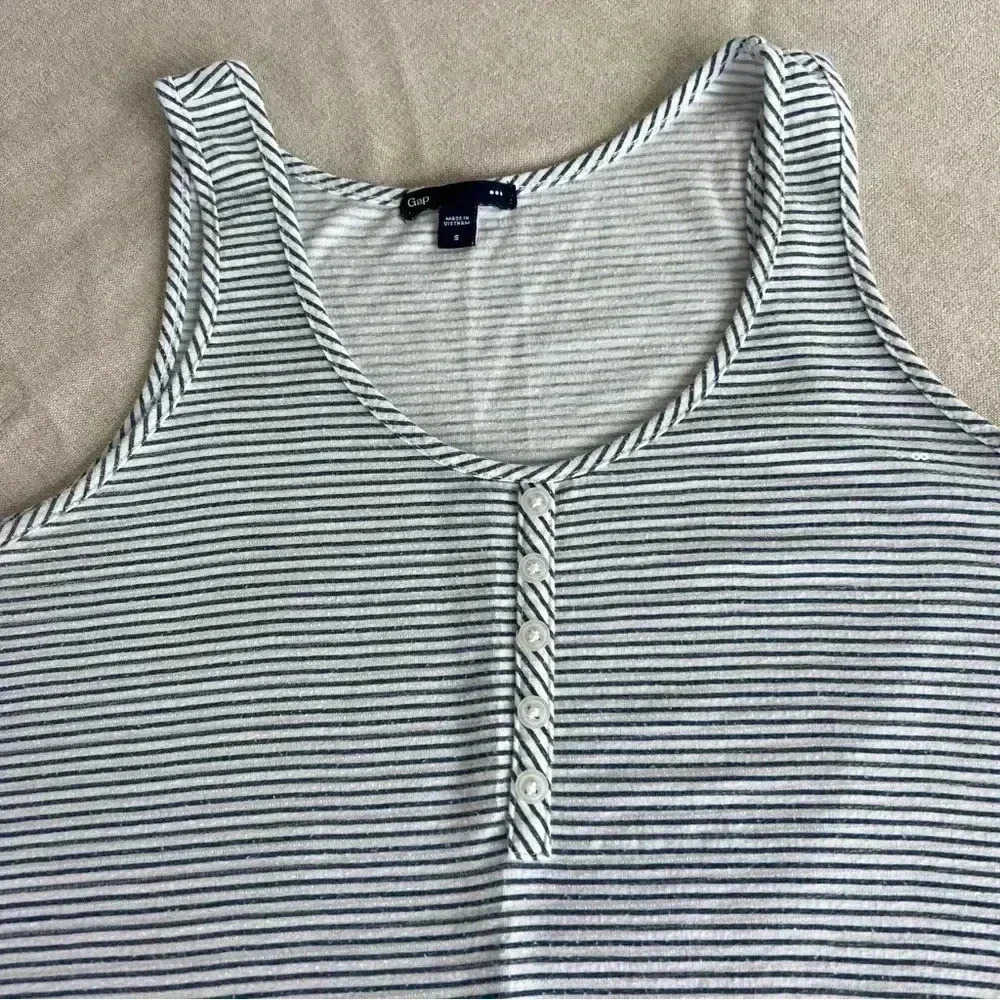 Gap striped tank with clear sequin detail on front. - Picture 3 of 5